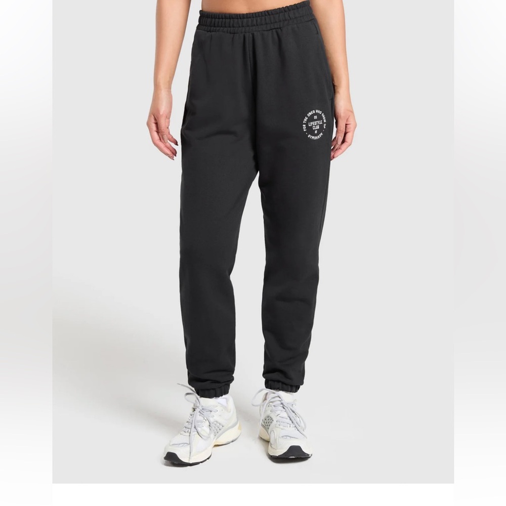 Brand New Women’s Black Lifestyle Club Graphic Joggers Size XS Oversized Fit
